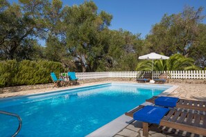 Pool - Villa Maria in Paxi with 2 bedrooms and 1 bathrooms (Paxi)