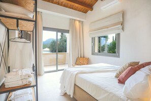 2 bedrooms, desk, iron/ironing board, travel cot - Residence Abournela in Ionian Islands (Ionian Islands)