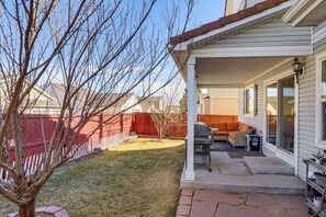 Unclassified image, 3 of 36, button - 9 Mi to DIA: Group Getaway w/ Easy Denver Access (Commerce City)