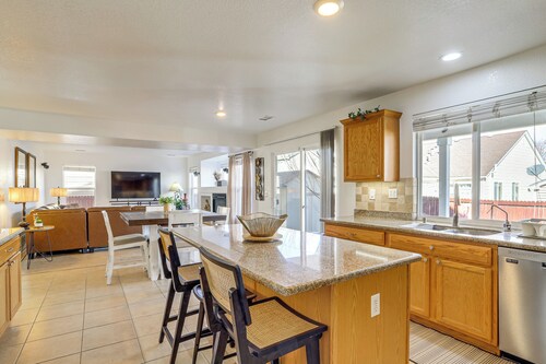 9 Mi to DIA: Group Getaway w/ Easy Denver Access