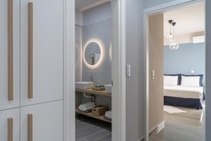 3 chambres, fer et planche à repasser, lit parapluie, draps fournis