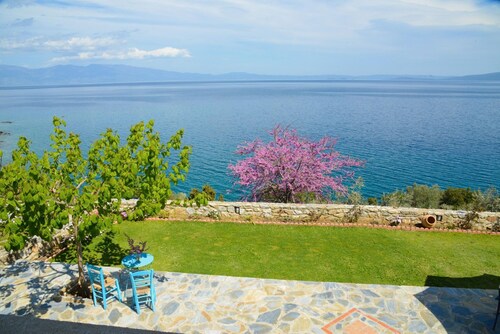 Goddess Hera Apartment