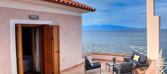 Goddess Aphrodite Apartment