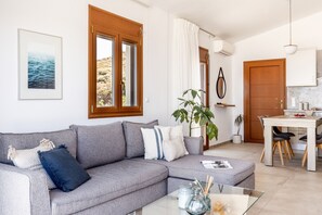 TV - Dreamy house with Pool & Seaview - Infinite Blue (Ligaria)