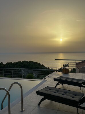 Property grounds - Two bedroom Villa - Kathisma Sunset Villas (Lefkada)