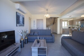 TV - One bedroom villa-  Kathisma Sunset Villa (Lefkada)