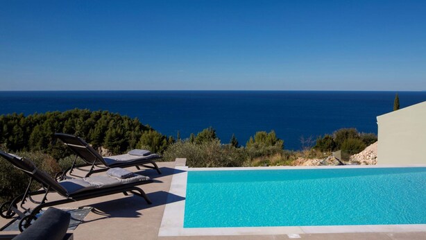 Unclassified image, 1 of 16, button