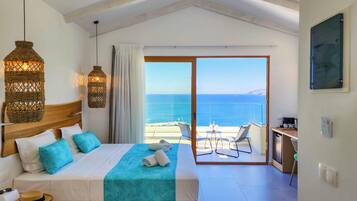 Habitación doble superior, balcón, vistas al mar | Caja fuerte, cortinas opacas, wifi gratis