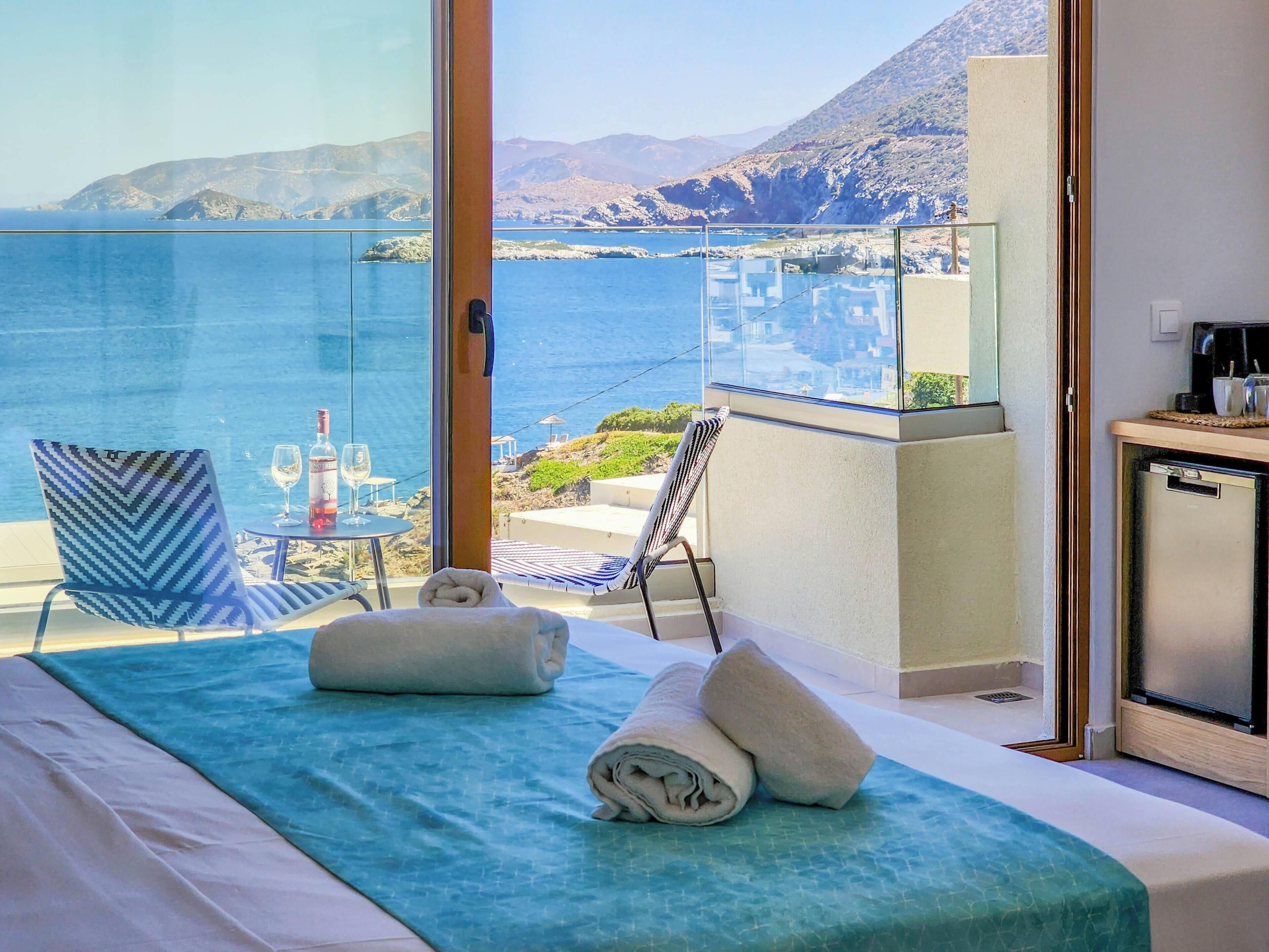 Superior tweepersoonskamer, balkon, uitzicht op zee | Een kluis op de kamer, verduisterende gordijnen, gratis wifi