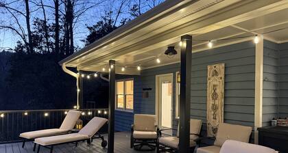 New listing 10% off per night. Cozy cottage on the river & minutes to Dahlonega.