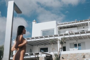 Exterior - myMykonos II beachfront villa (Platis Gialos)