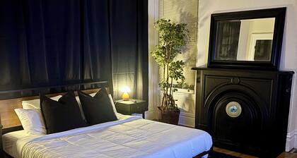 Luxe Cozy Retreat in Downtown Cincinnati