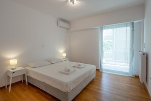 3 chambres, fer et planche à repasser, lit parapluie, Wi-Fi gratuit