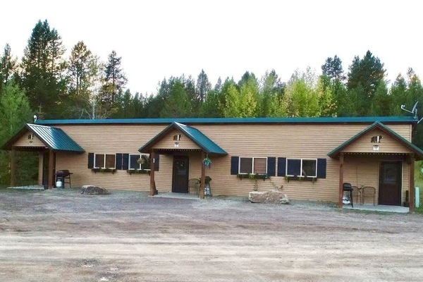 Welcome to A Lux Bear Cave #2.