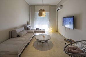 TV - Demetra - Koukaki center apartment (Athina)