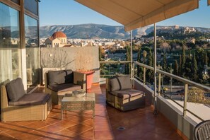 Terrace/patio - Virgo - Loft with Spectacular View to Acropolis (Athina)