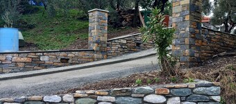 Ovrios  Stone  House