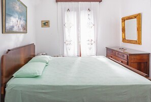 2 chambres, fer et planche Ă repasser, Wi-Fi gratuit, draps fournis