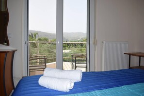 3 bedrooms, iron/ironing board, travel cot, free WiFi - ILIAS VILLA IN CHANIA (Perivolia)