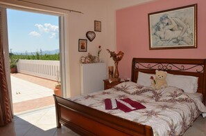 2 bedrooms, iron/ironing board, free WiFi, bed sheets - Kostaspant apartment (Gerani)