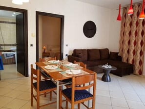 Dining - Ilia's Apt in Chania (Chania)