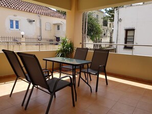 Outdoor dining - Ilia's Apt in Chania (Chania)