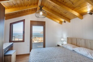 2 bedrooms, iron/ironing board, travel cot, free WiFi - Platania's   Horizon (Platanias)