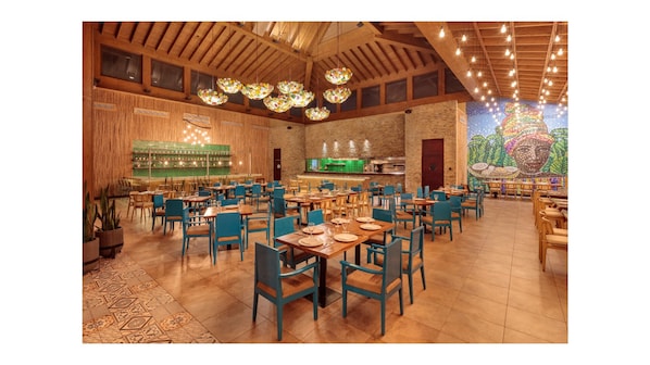 Dining - Indura Blue (Tela)