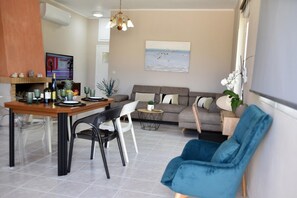 TV, fireplace - House near Balos in Kissamos (Kissamos)