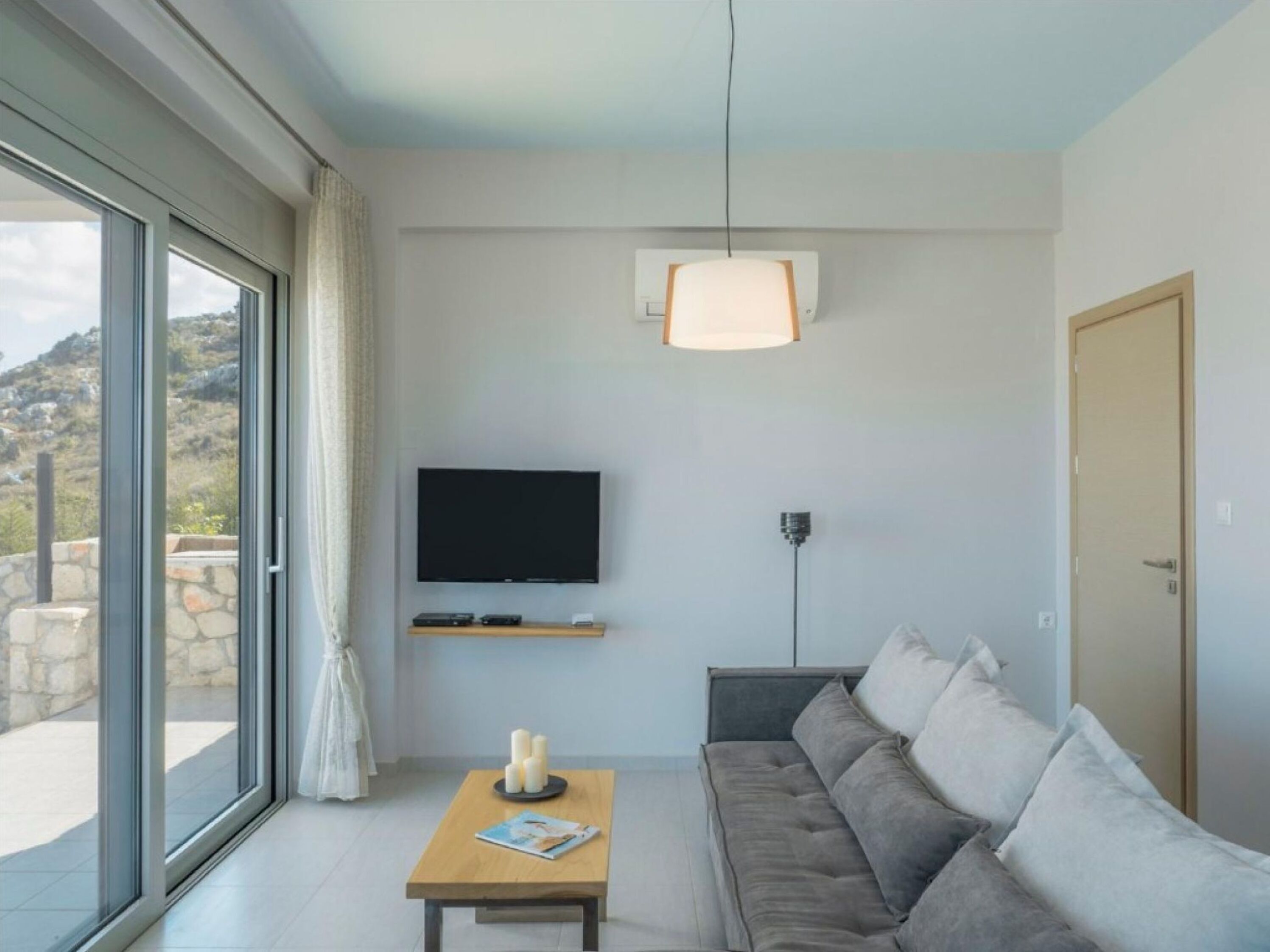 TV