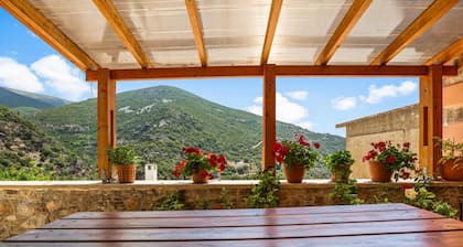 Maria's House with View in Kambos