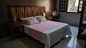 ห้องดีลักซ์สวีท, วิวสระว่ายน้ำ | Wi-Fi ฟรี