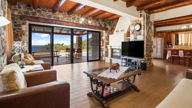 Living area - Kambos Paradise Villa (Kampos)
