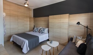 1 chambre, fer et planche à repasser, Wi-Fi gratuit, draps fournis