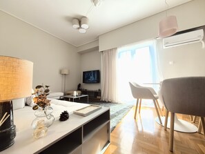 TV - Apollon - Acropolis Residence Apartment (Athina)