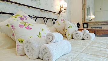 1 bedroom, iron/ironing board, travel cot, bed sheets