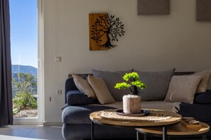 Living area - The Hydor Element Of Gaea (Loutra)