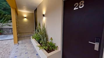 Economy eenpersoonskamer | Terrein van de accommodatie