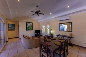 Dining - Spacious 3BR house w/ Private Pool & Terrace (Bejuco)