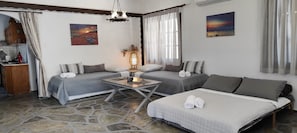 1 bedroom, iron/ironing board, free WiFi, bed sheets - Sylvia's house at Vagia (Vagia)