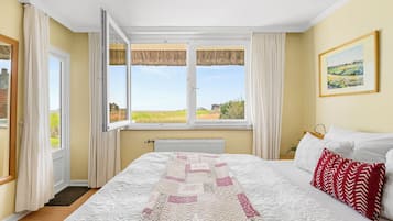 アイロン / アイロン台、旅行用ベビーベッド、WiFi (無料)