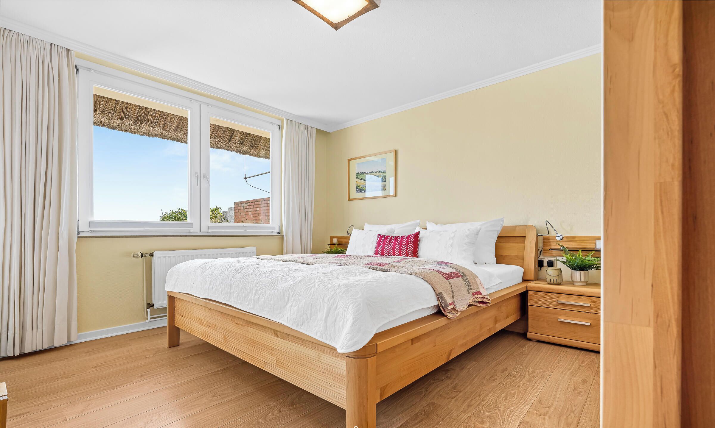 Tabla de planchar con plancha, cuna de viaje y wifi gratis 