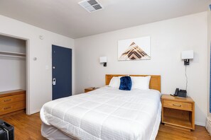 Standard Room, 1 King Bed, Non Smoking - Travelers Motel (Elko)