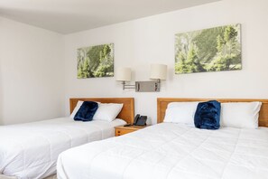 Standard Room, 2 Queen Beds, Non Smoking - Travelers Motel (Elko)