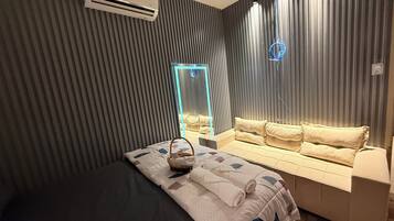 2 bedrooms, WiFi, bed sheets