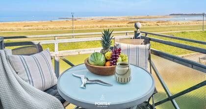 Modern beachfront apartment in Stein with exceptional sea view and terrace