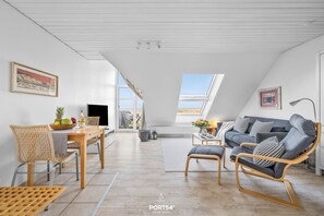 TV, DVD player, stereo