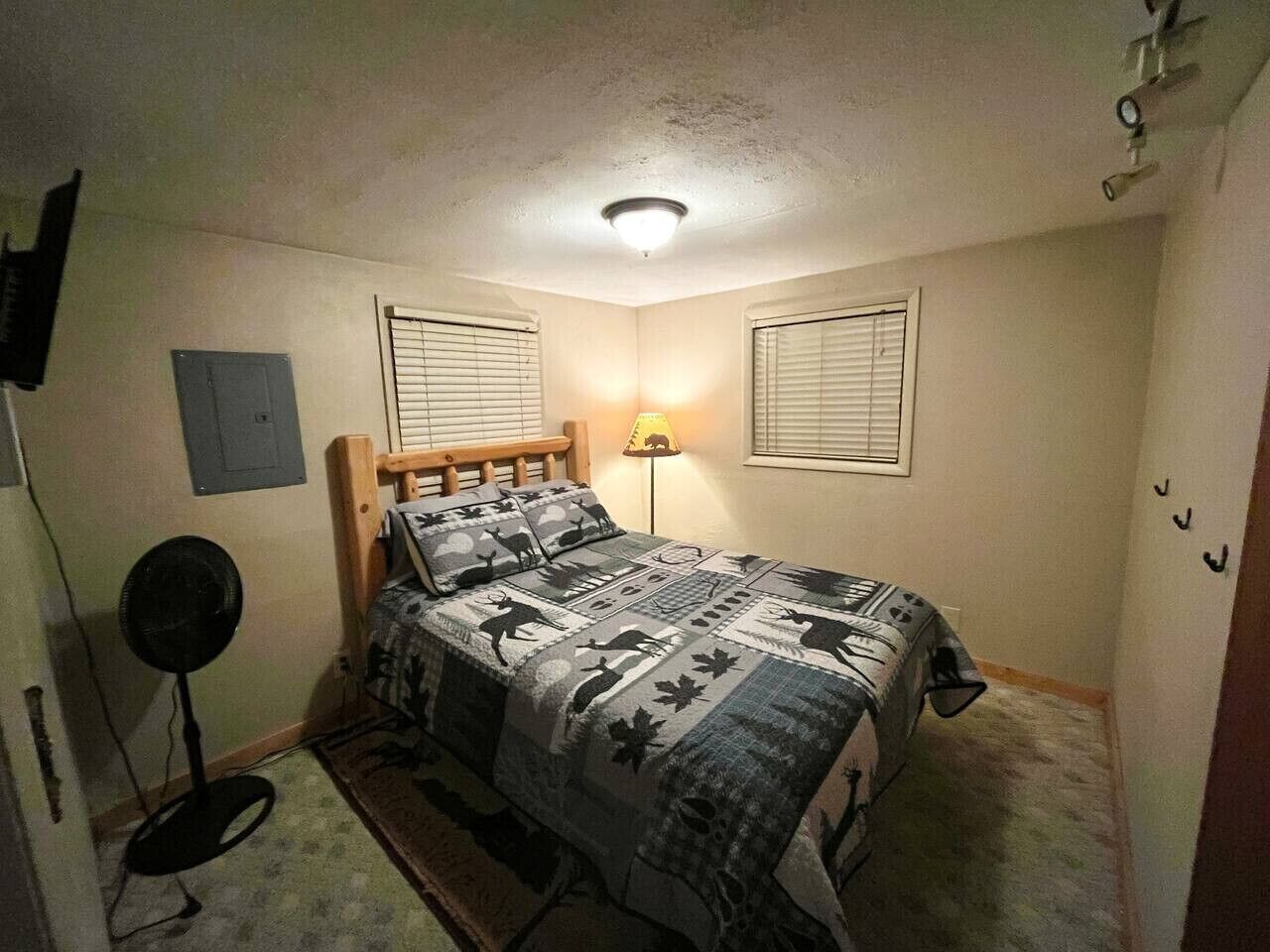 Vauvan matkasänky, Wi-Fi, vuodevaatteet