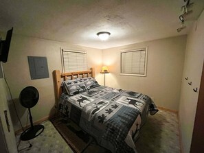 Vauvan matkasänky, Wi-Fi, vuodevaatteet