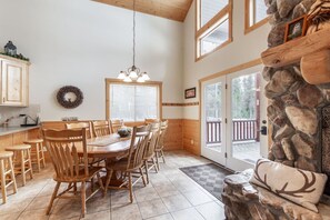Dining - Paradise in the Pines | Hot Tub | 35 miles to YNP (Island Park)